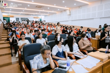 Ngày đầu đón K.26: Gần 300 tân sinh viên đã xác nhận nhập học    