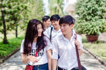Photo album introducing Phan Chau Trinh university 1