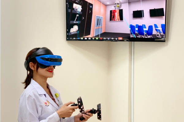 PCTU pioneered the application of VR in medical training