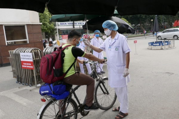 Việt Nam: Thêm 7 ca bệnh COVID-19, Bộ Y tế khuyến cáo về việc đi ra ngoài đường