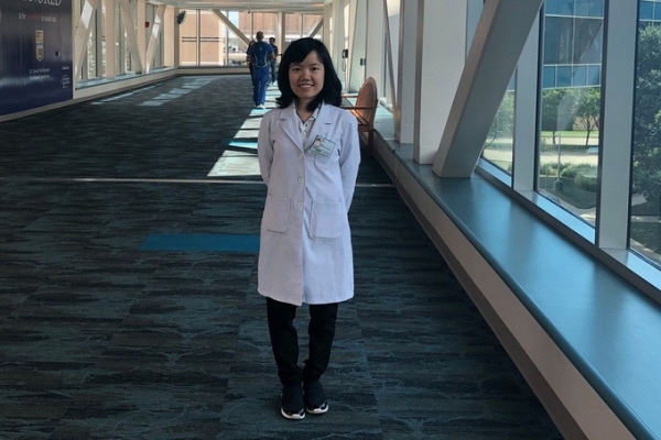Con đường trở thành bác sĩ nội trú Mỹ của cô gái Việt