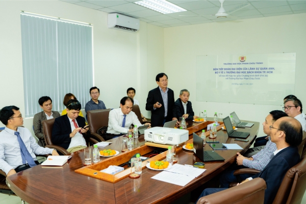 Trường ĐH Phan Châu Trinh tiếp đoàn đại diện Chương trình BHP (FHI 360) và Bộ Y tế.