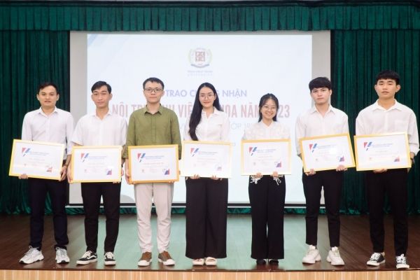 SEVEN OUTSTANDING MEDICAL STUDENTS RECEIVE RESIDENCE CERTIFICATES FOR MEDICAL STUDENTS IN 2023