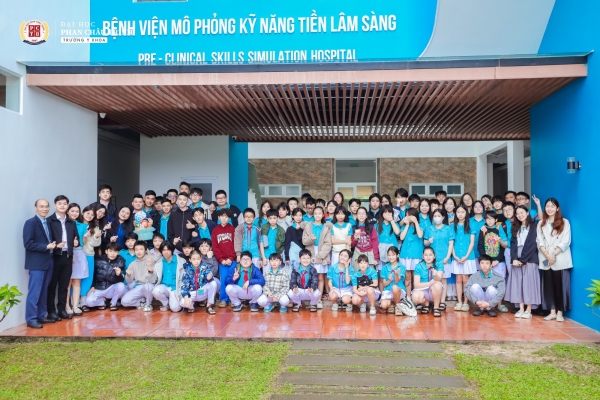 Sky-line students “first touch with the medical profession” at PCTU