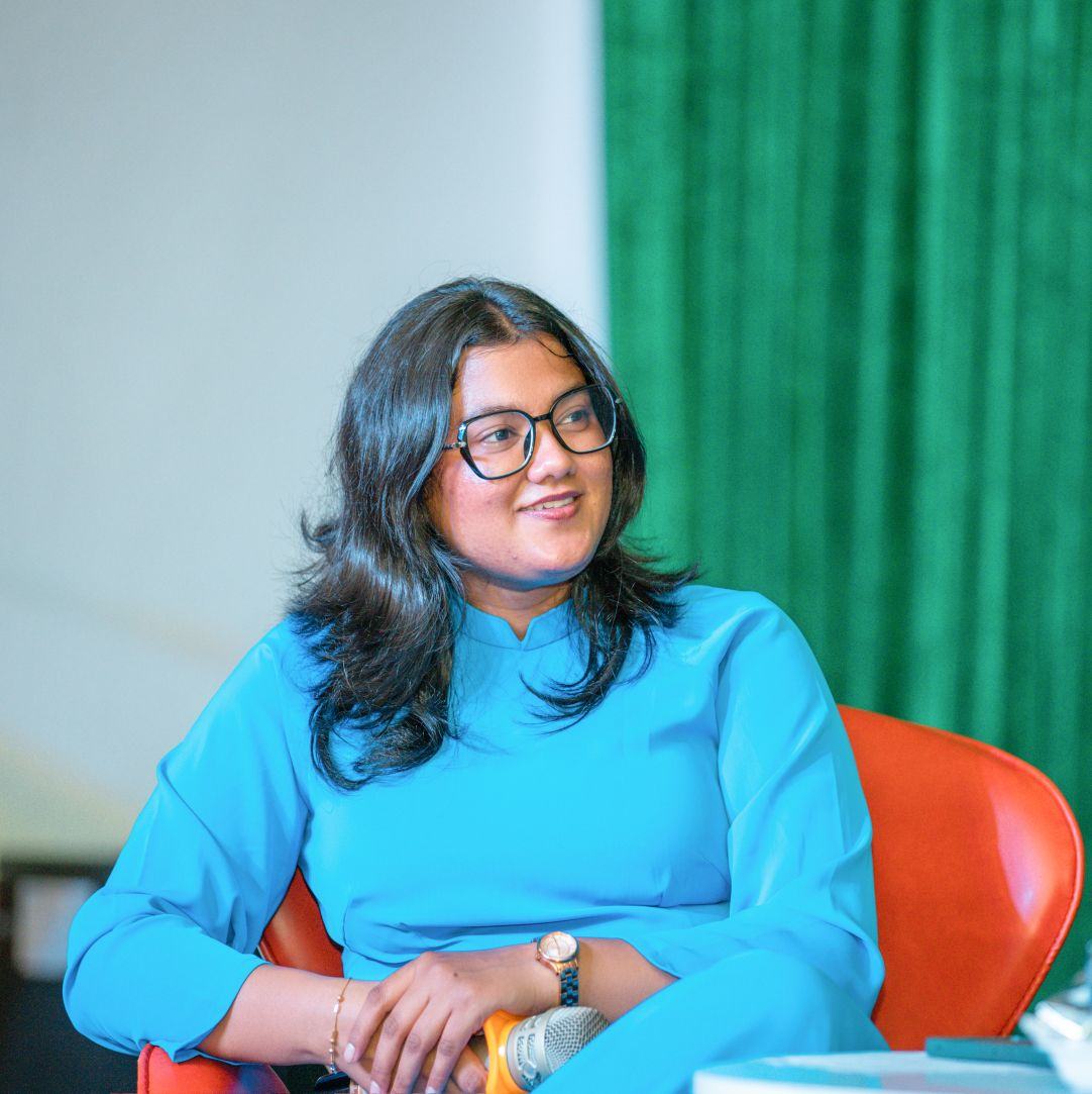 gen-n-z6769179105525_a53bf70f682376b72fe1e12cce41b11d