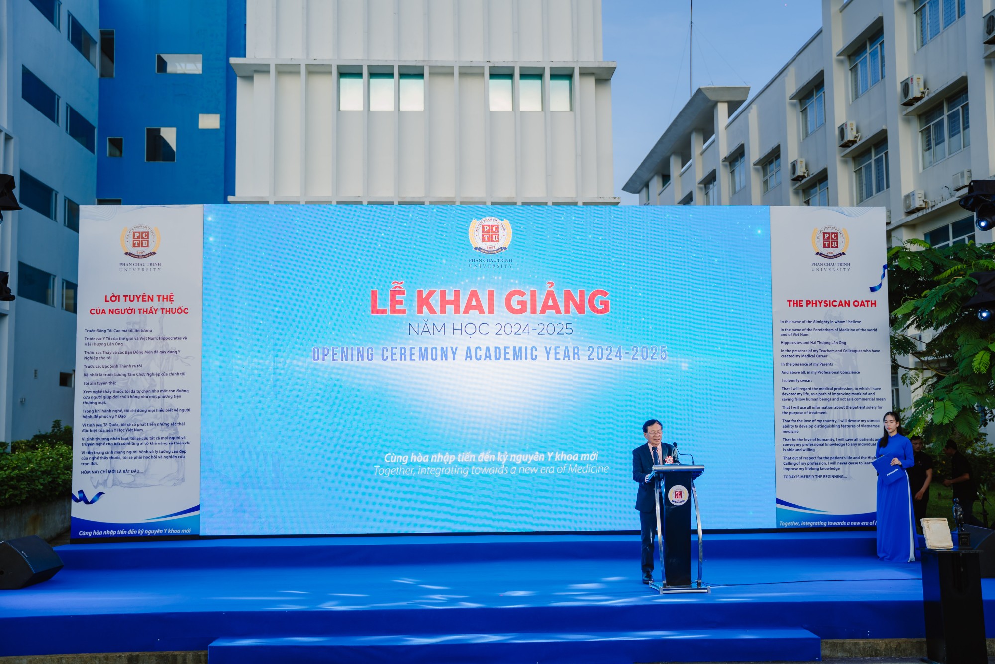 Khai giảng năm học 2024-2025: Hòa nhập tiến đến kỷ nghiên Y khoa mới