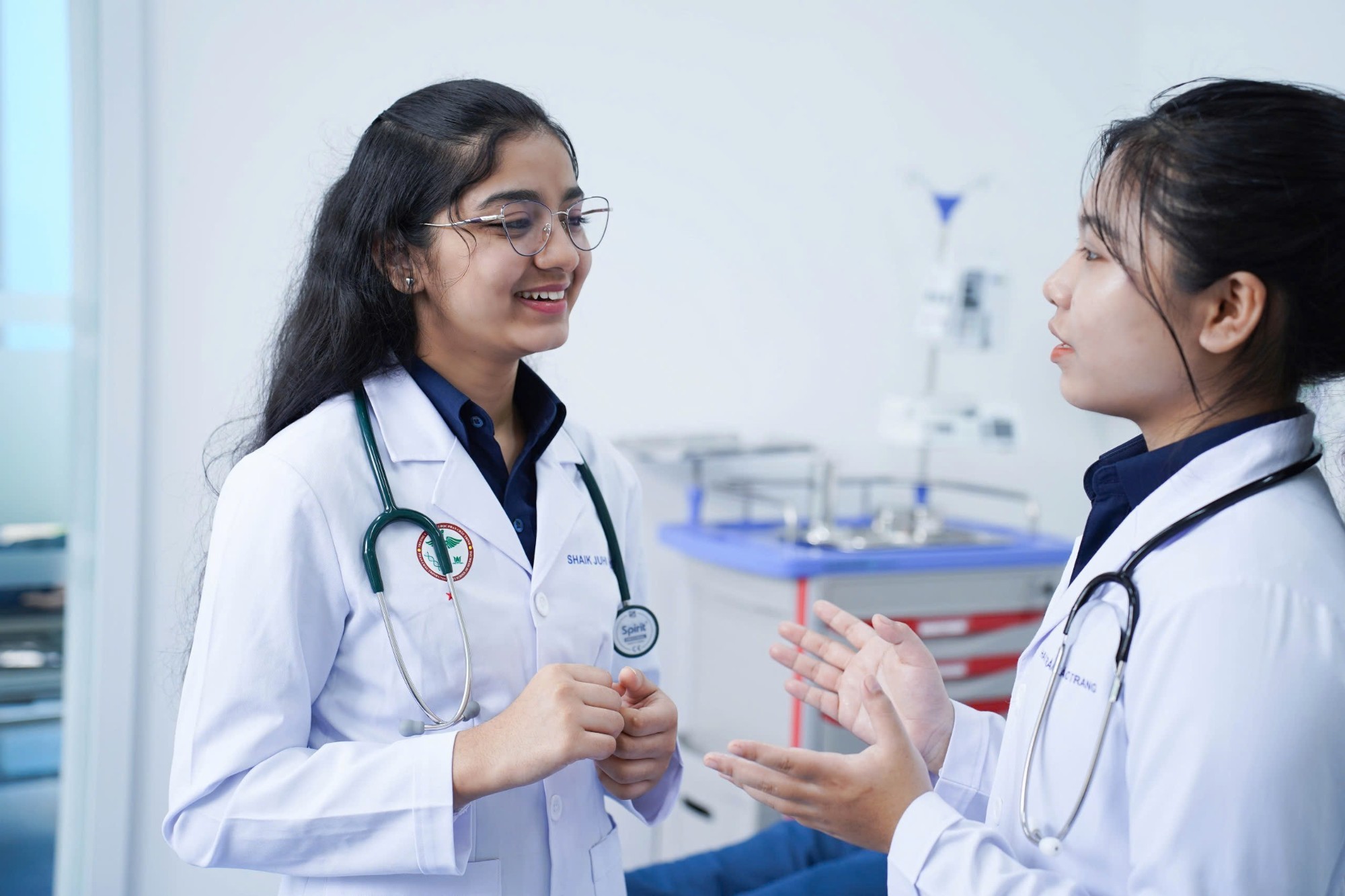 Chương trình đào tạo Y khoa bằng tiếng Anh, học phí không đổi với sinh viên Việt Nam