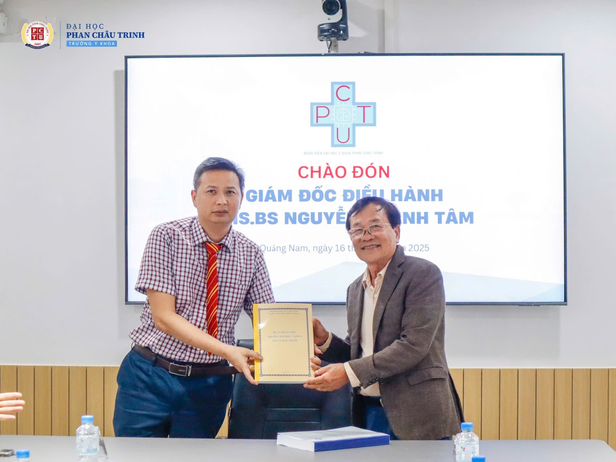 Bệnh viện Đại học Y khoa Phan Châu Trinh có tân Giám đốc điều hành